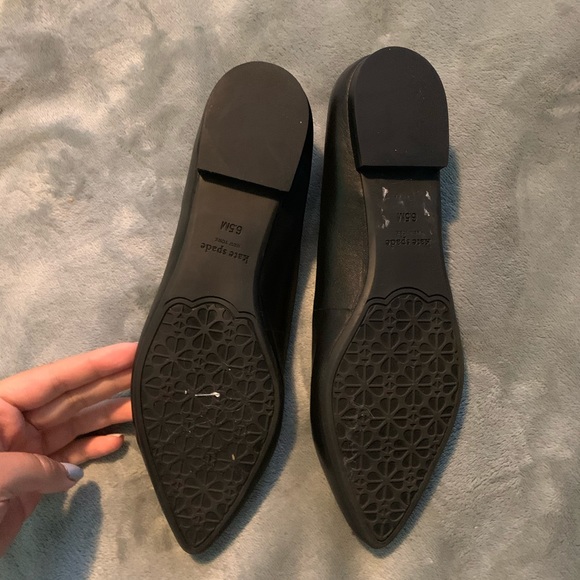 ✨HOST PICK✨ NWOT KATE SPADE LEATHER FLATS - Picture 2 of 3